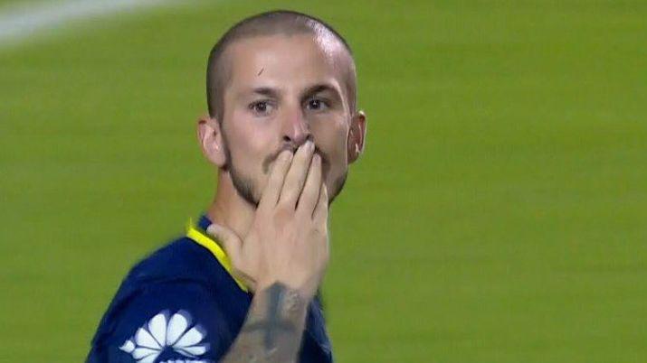 Benedetto agradecioacute el apoyo recibido tras su lesioacuten