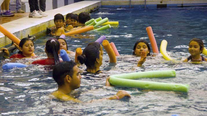 Disponen inspecciones a piletas por el inicio de las colonias de vacaciones