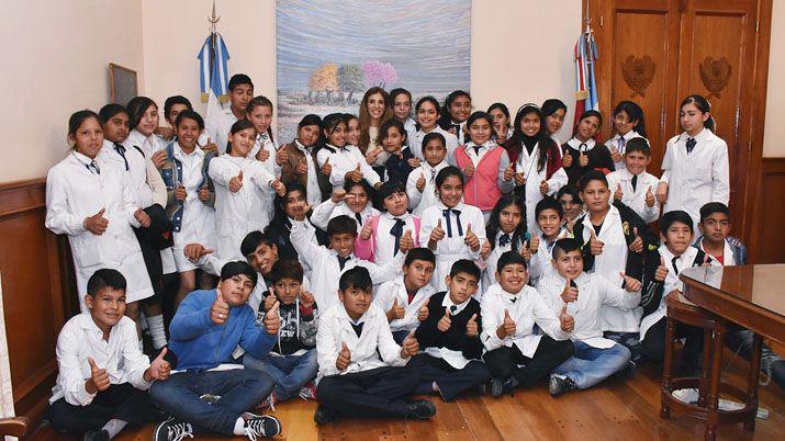 Alumnos del interior provincial visitaron a la Gobernadora