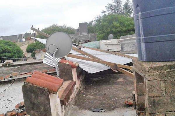 Un inesperado vendaval causoacute zozobra en un sector de Ojo de Agua