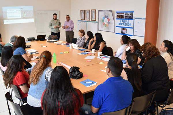 Lanzaron en Friacuteas talleres del Programa Ciudades para Emprender