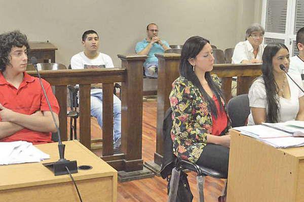 Testigo reveloacute que Alan Fernaacutendez Oro amenazoacute a Luisito- Te voy a c matando