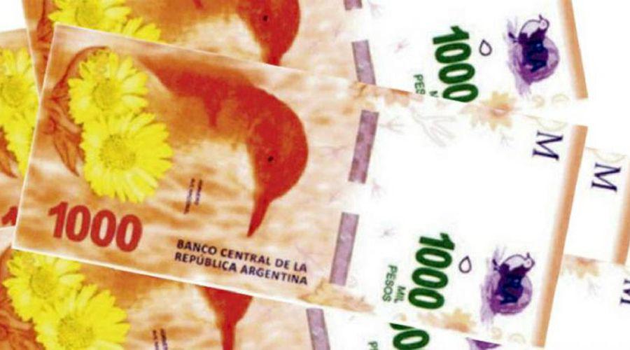 El Central estima que el mes proacuteximo comenzariacutean a circular los billetes de 1000 pesos