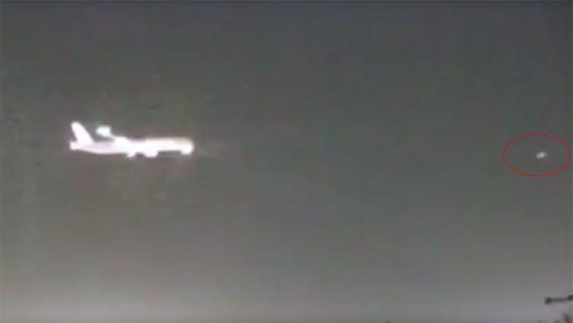 Un objeto volador no identificado iluminoacute el cielo de Londres