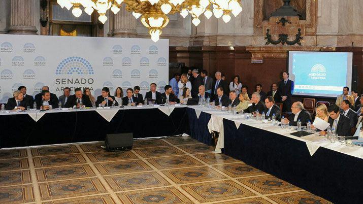 Los gobernadores pidieron el acompantildeamiento total a sus senadores