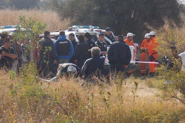 Los instructores de los canes realizaron  un reconocimiento del terreno en Quimiliacute