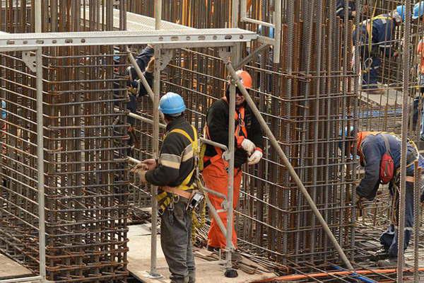 Se crearon 6700 nuevos empleos en la construccioacuten y superaron los 424 mil puestos registrados