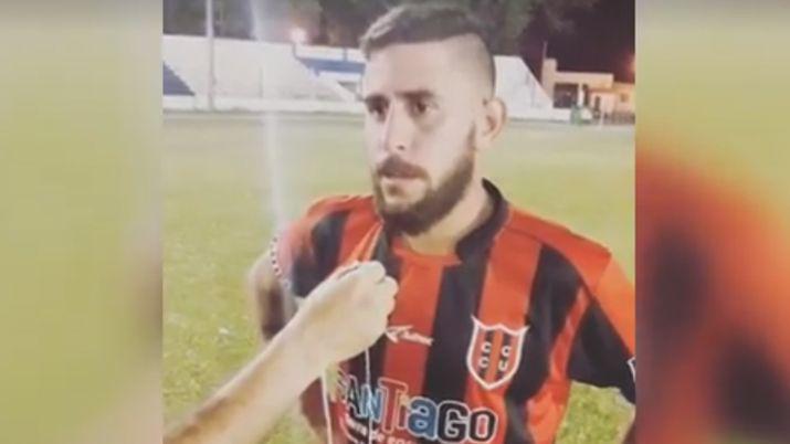 Roban indumentaria y botines a un jugador de club Comercio