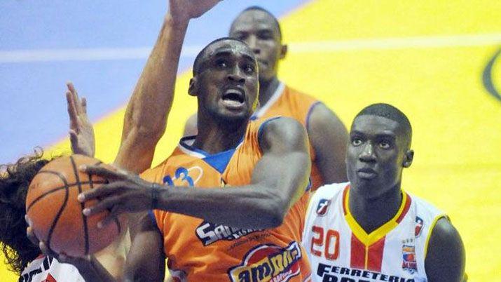 Michaell Jackson Wright llega a Olímpico en reemplazo de Cosolito