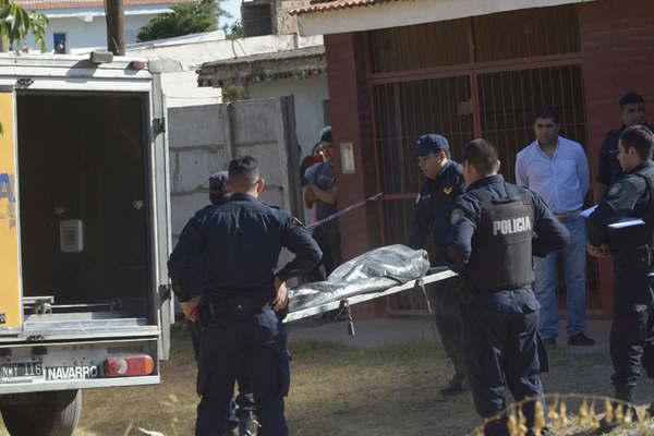 Me quiere quemar la casa y se quedoacute con las llaves para que no pueda salir