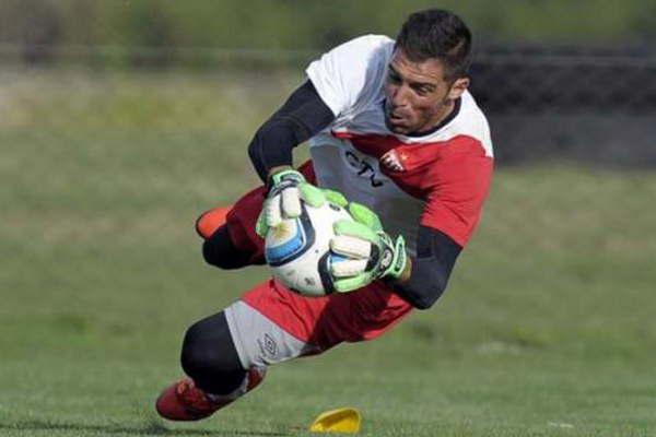 El Pincha negoacute contacto con River por Anduacutejar 
