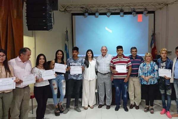 En Las Termas se realizoacute una jornada contra la violencia de geacutenero