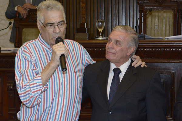 Joseacute Chelo Chazarreta fue distinguido por diputados