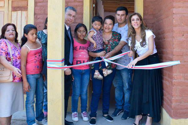 Benefician con viviendas sociales a varias familias de Villa Siliacutepica