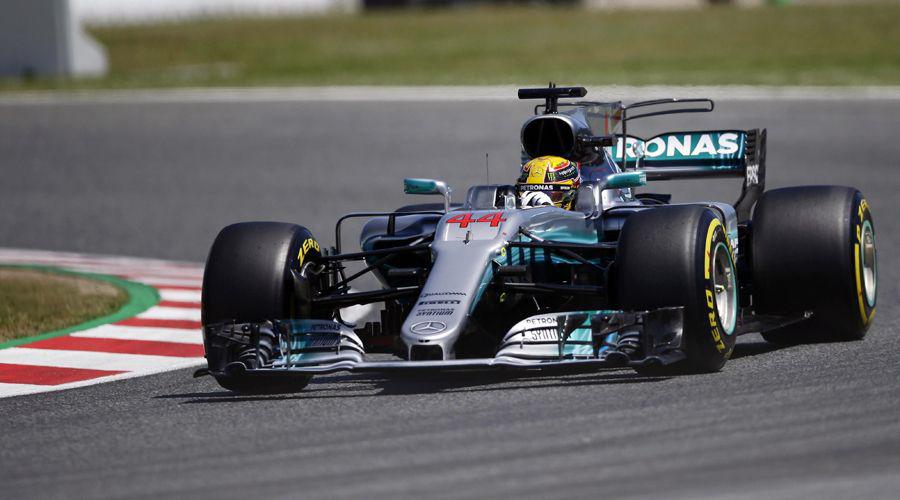 Hamilton- El hiperblando es lo mejor que ha hecho Pirelli