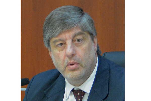 Preventiva por violar a la hijastra de cuatro antildeos