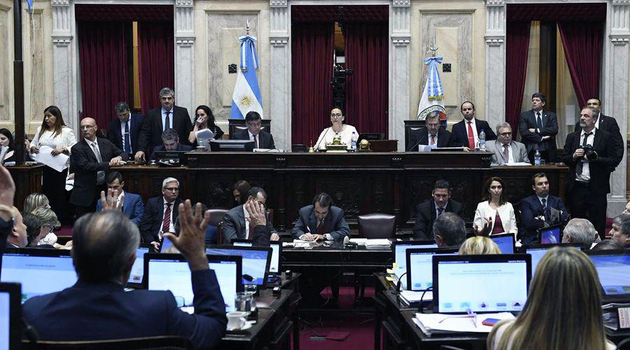 El Congreso avaloacute las reformas acordadas con los gobernadores