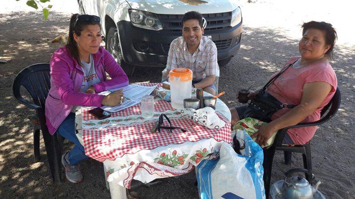 Teacutecnicos llevan adelante el reempadronamiento de productores