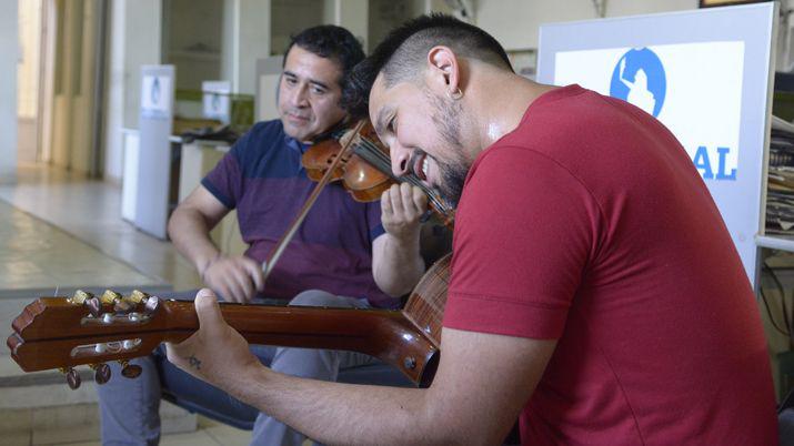 VIDEO  Neacutestor Garnica y Franco Ramiacuterez en la redaccioacuten de EL LIBERAL
