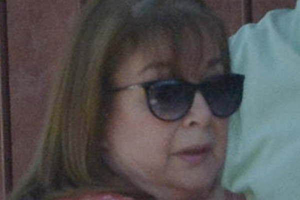 El anciano acusado de matar a tiros a su esposa se negoacute a declarar