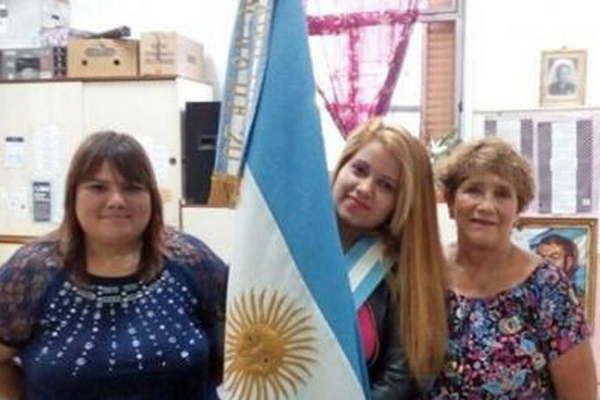 Santiaguentildea terminoacute la primaria en Buenos Aires a los 73 antildeos