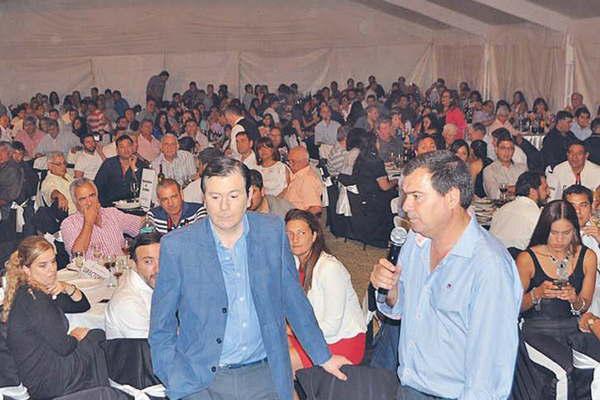 Zamora participoacute del brindis de fin de antildeo de Produccioacuten y de una cena aniversario