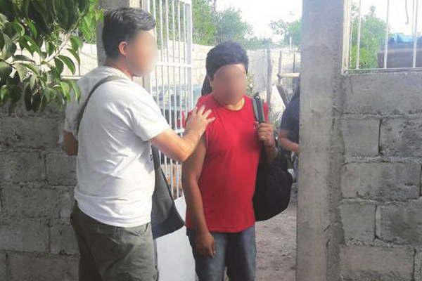 Indagan a saltentildeos acusados de apretar con fotos hot a santiaguentildeos