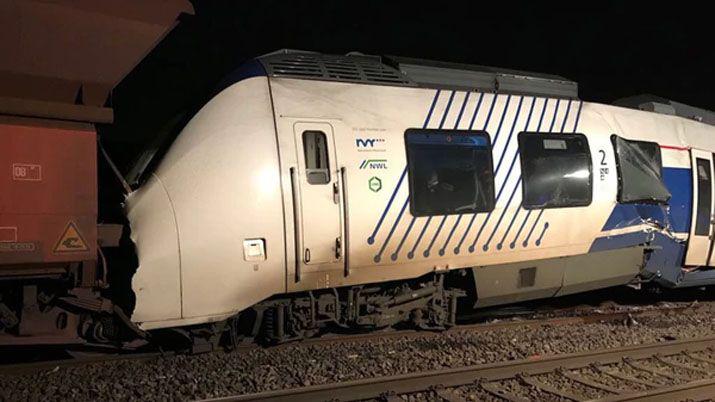 Un choque entre dos trenes dejoacute 50 heridos en Duumlsseldorf