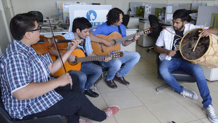 VIDEO Los changos de Mosoj Ntildeaupa en la siesta de EL LIBERAL