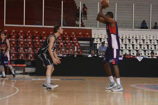 Quimsa hizo pesar la jerarquiacutea de su plantel