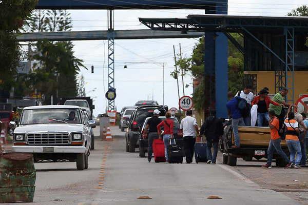 Estado brasilentildeo se declaroacute en situacioacuten de emergencia por el ingreso de venezolanos