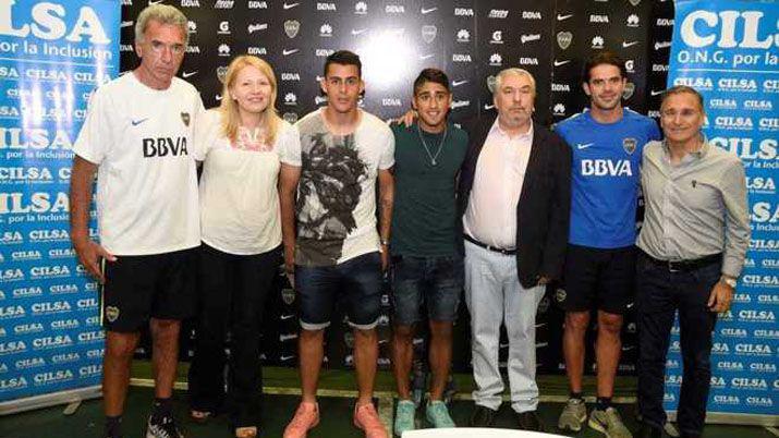 Boca y una ONG entregaron 120 sillas de ruedas a chicos discapacitados