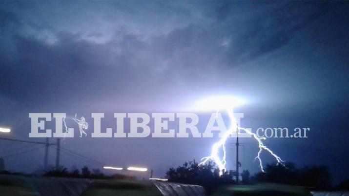 Extendieron el alerta para toda la provincia y ya llueve en Capital