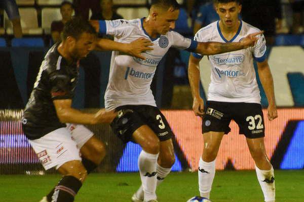 Belgrano pudo con la resistencia de Marcos Diacuteaz sobre el final 