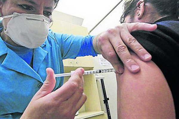 Para viajar a algunas zonas de Brasil hay que vacunarse contra la fiebre amarilla