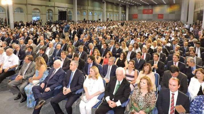 Las mejores imaacutegenes de la asuncioacuten del Gerardo Zamora como gobernador