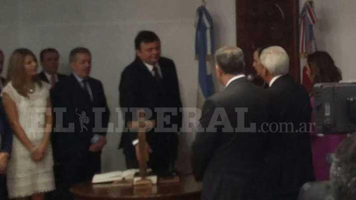 Gerardo Zamora agradecioacute el trabajo de los ministros salientes