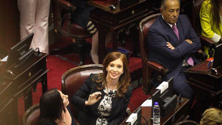 Presentan el bloque FPV-Partido Justicialista con Cristina incluida
