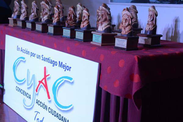 Se entregan los premios Changuito Cyac a destacados en varias disciplinas