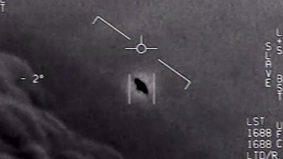 Un ex jefe del Pentaacutegono admitioacute que existe la vida extraterrestre