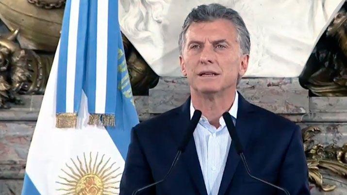 Macri firmoacute el decreto del bono compensatorio para jubilados