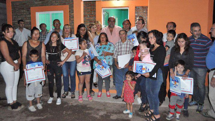Maacutes viviendas sociales para la ciudad de Ojo de Agua