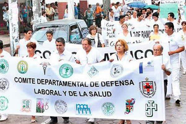 Bolivia- piden el fin  del paro de meacutedicos
