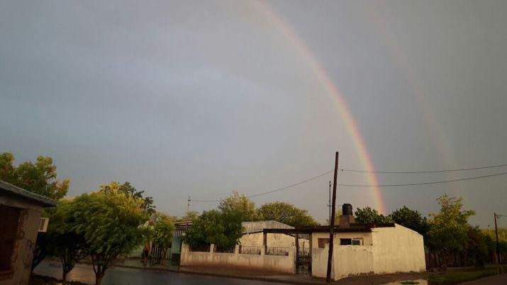 Las fotos del arcoiris enviadas por santiaguentildeos