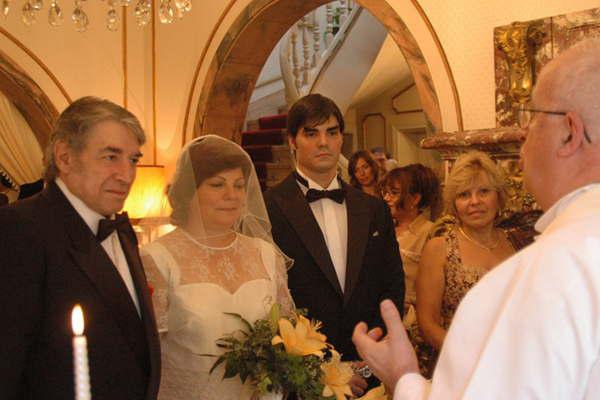 iquestSandro se casoacute de forma ilegal con Olga 