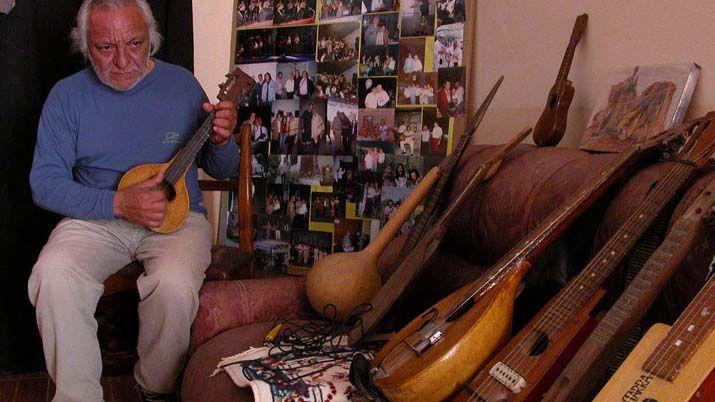 Mantildeana cumple 69 antildeos el creador de Las Sachaguitarras