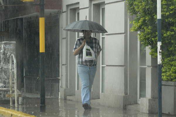 La lluvia llegó a la Madre de Ciudades