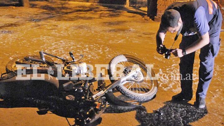 Una combi y una moto protagonizaron un accidente en Riacuteo Hondo