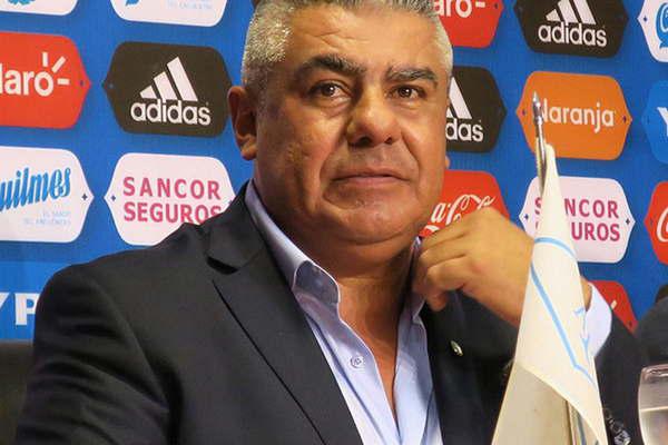 Confesoacute que es hincha de Boca y que la seleccioacuten se despediraacute en la Bombonera 