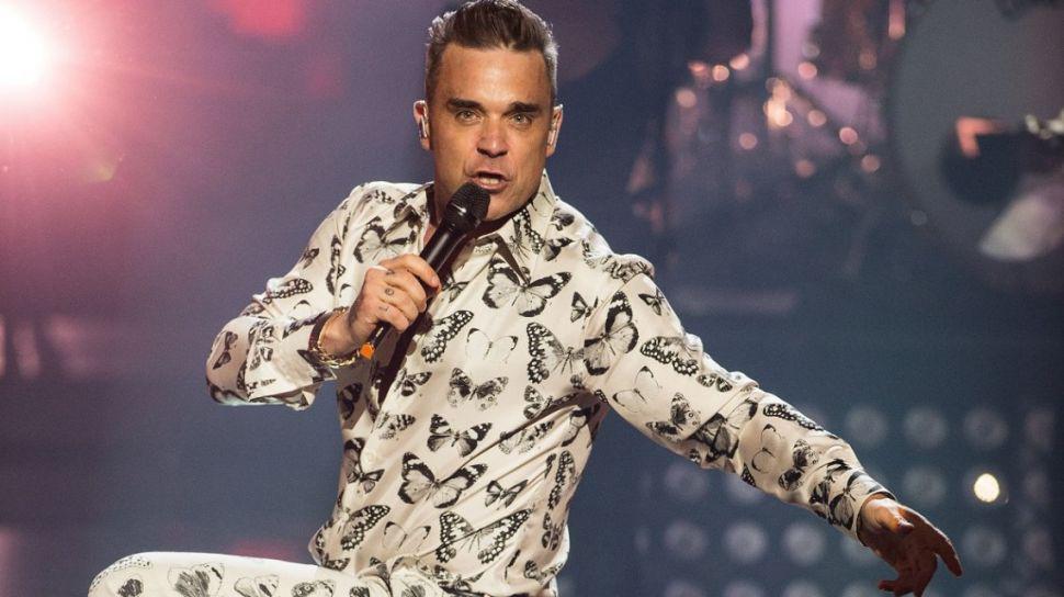 El desnudo navidentildeo de Robbie Williams